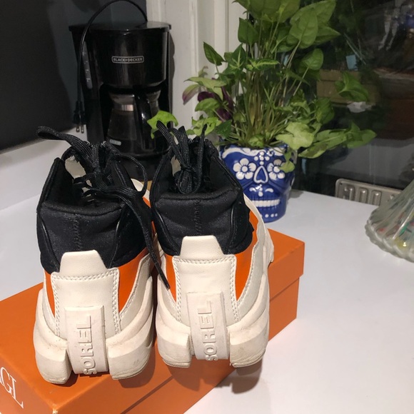 Sorel Women's ONA 718 Mid Zip Up Sneaker OrangeBlack Jet ankle bootie women’s 10 - Picture 5 of 7